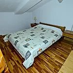 Mira Mare